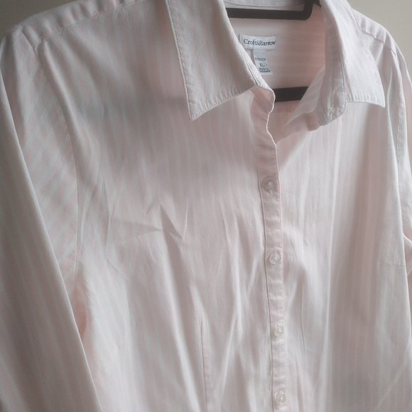 Pink & white striped 3/4 sleeve button down shirt - Picture 3 of 4